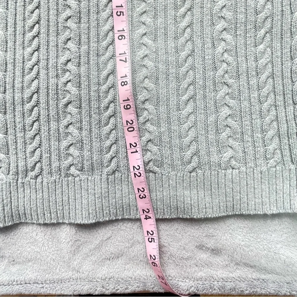 Croft & Barrow V Neck Sweater - Picture 5 of 6